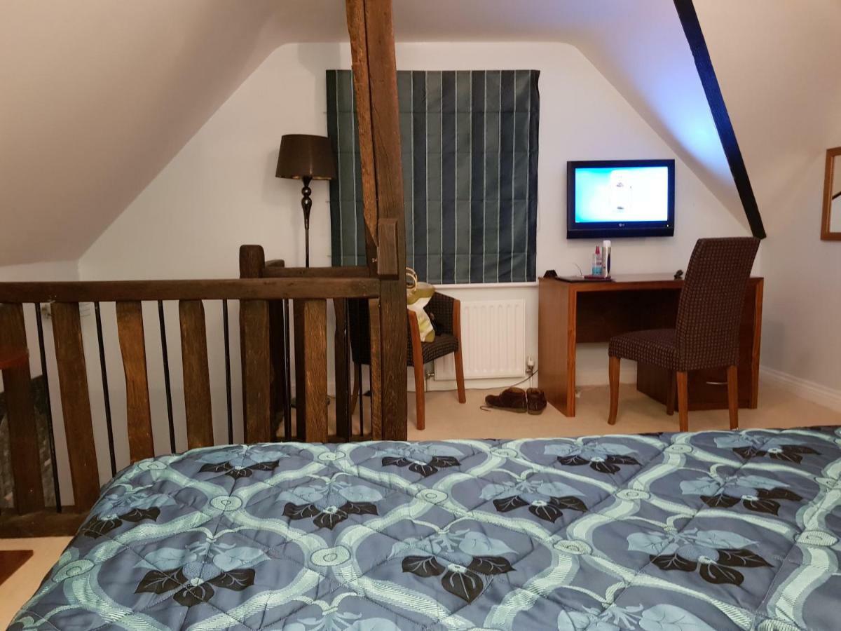 Ye Olde Red Lion Bed & Breakfast Newbury  Ngoại thất bức ảnh
